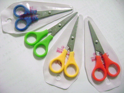 阳江市江城区滨浩五金塑料制品厂 自产自销，一站式采购办公剪刀及五金工具